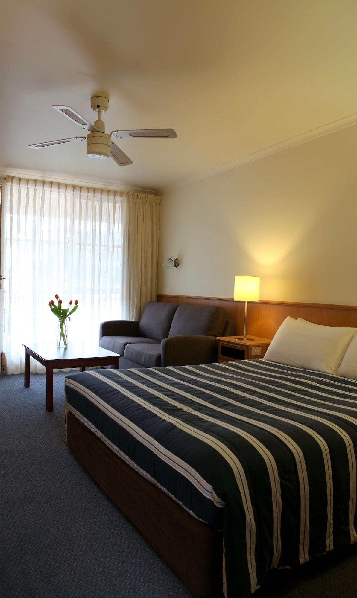 Summerhill Motor Inn Merimbula Exteriör bild