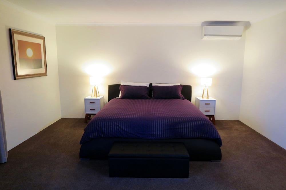 Summerhill Motor Inn Merimbula Exteriör bild