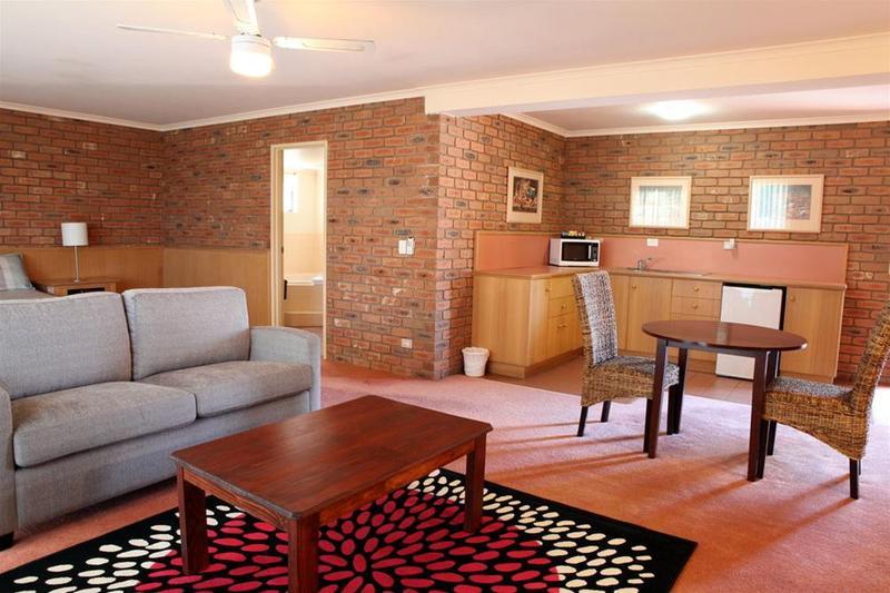 Summerhill Motor Inn Merimbula Exteriör bild