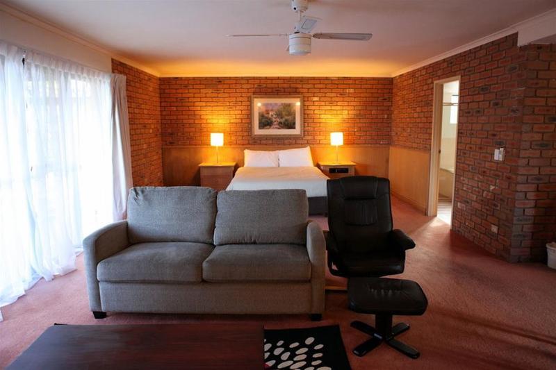 Summerhill Motor Inn Merimbula Exteriör bild