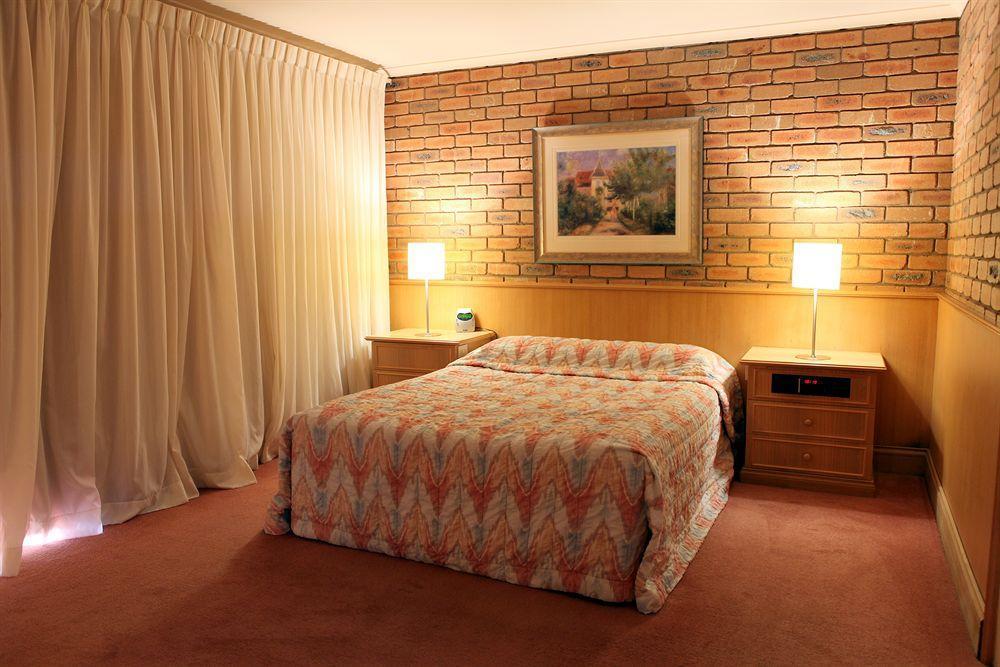 Summerhill Motor Inn Merimbula Exteriör bild